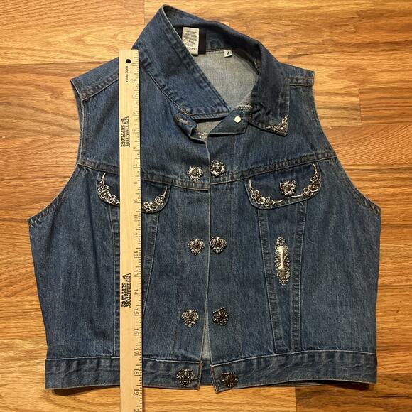 Vintage Faded Glory Denim Vest Women’s Size Medium Silver Concho Embellishments - Picture 11 of 11